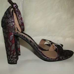 NWOT Trendy Block Heels